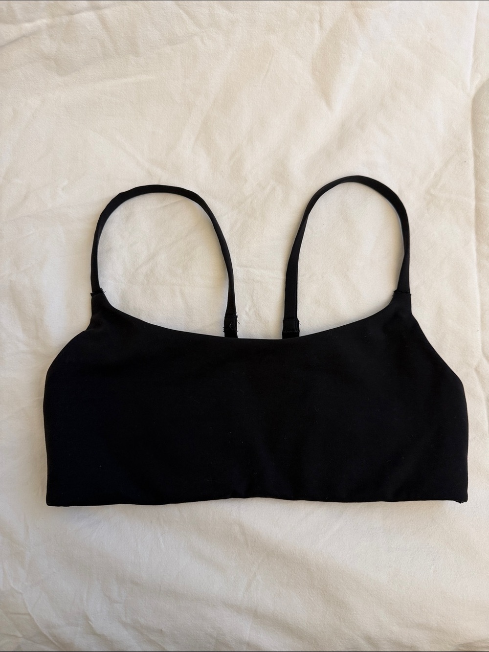 Black Lululemon sports bra